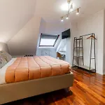 Elegant Penthouse - Metro Conca D\'Oro & Terrace