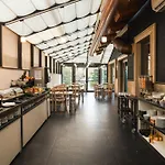 Smooth Hotel Rome West