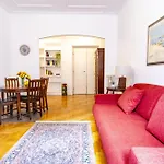 Elegantis Solinda Suite Apartment