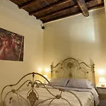 Navona Studio Apartment Livia