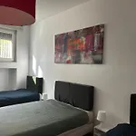 Bam Bam Tiburtina Guesthouse