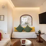Aldrovandi Residence City Suites