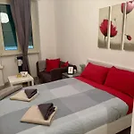Mama Rooms And Apartment