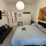 Mama Rooms And Apartment