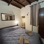Campo De\' Fiori View Apartment
