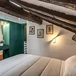 Domus In Via Del Corso