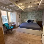Portoghesi Apartment