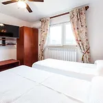 Mons Aureus Resort