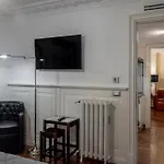 Regal House Roma Capucci 6