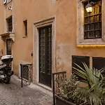 Piazza Navona Luxury Loft