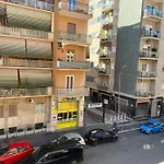 Bright Apartment Near San Pietro