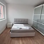 Petrocelli Apartment