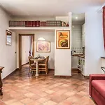 Cozy Flat In Trevi Fountain