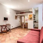 Cozy Flat In Trevi Fountain