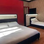 La Villa Di Roma