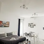 Vaticanum Modern Apartment