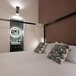 Style & Stone Guest House