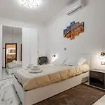 La Dolce Vita