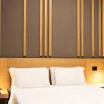 Hotel Central Lodge