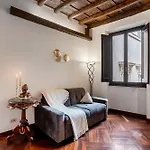 Trevi Fountain Stylish Guest House