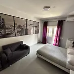 Rhome Away Marconi