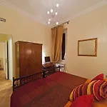 Gloria\'S House In Rome
