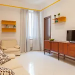 Stella\'S Vatican House