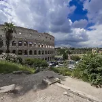 Colosseum Corner