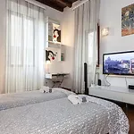 Pellegrino Luxury Apartment