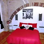 Caesar\'s Rooms