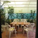 Holiday House Cecilia Hotel
