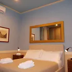 Luxury Ai Banchi Nuovi