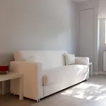 Romeur House