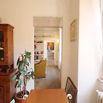 Trevi Fountain 2Br Apartment
