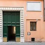 Domus Capilupi
