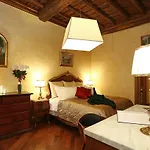 La Casa Dell\'Orologio Di Palazzo Berardi