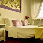 Romantic Nest In Rome