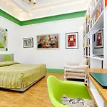 Wonderful Apartment In Trevi Area