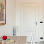 L\'Opera Apartments