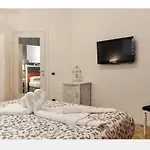 Roxy\'S Home In Rome