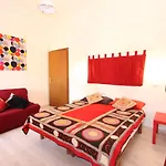 Pellegrino Apartment