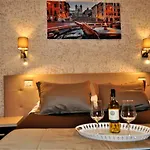 Castel Sant\'Angelo Inn