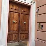 Face To Face House