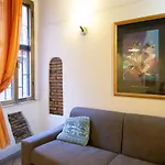 JUSTACASA alla SCALA Trastevere