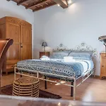 Montecitorio & Pantheon Stylish Flat