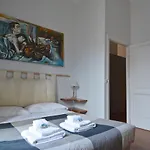 House And The City - Colosseum Apartments