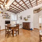 Campo De\' Fiori Apartment
