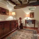 Trastevere - La Scala Bookwedo