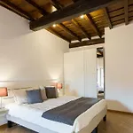 Rental In Rome Trastevere Atmosphere