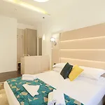 DaVinci Relais